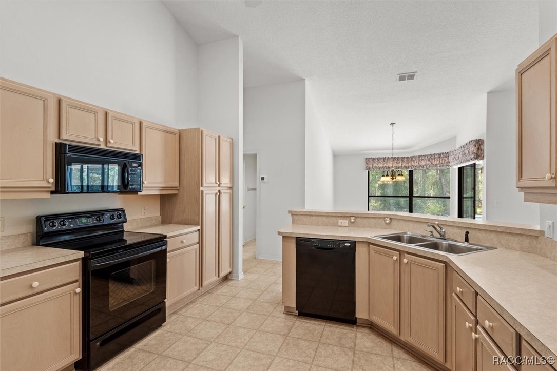 28 Grass Street, Homosassa, New York image 17
