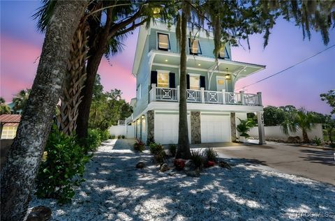 202 NE 2nd Avenue Crystal River FL 34429