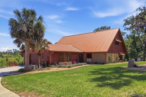 Homes For Sale - 1471 N Lagoon Point<br/> Inverness, FL 34453
