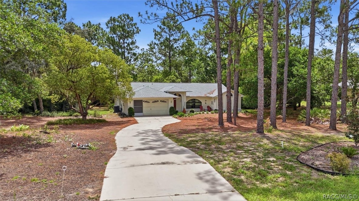5815 N Durango Terrace