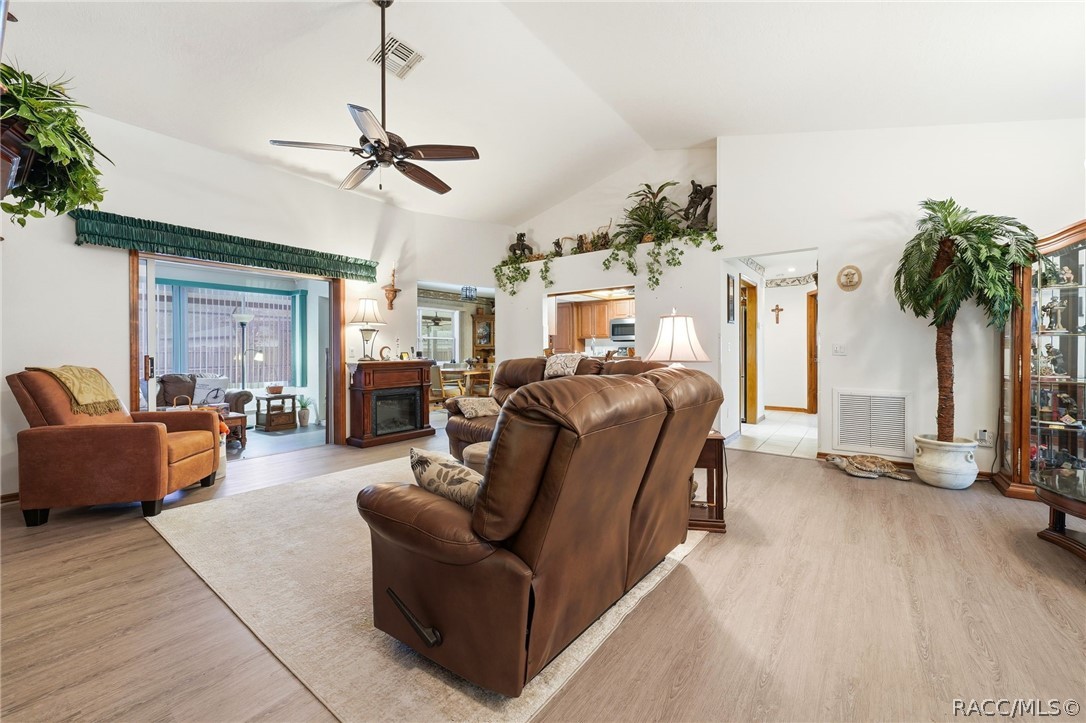 9879 N Citrus Springs Boulevard