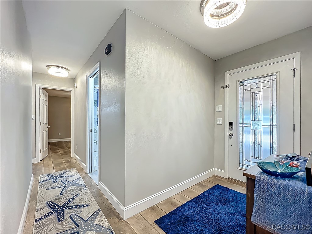 4600 S Lewoods Drive, Homosassa, Florida image 7