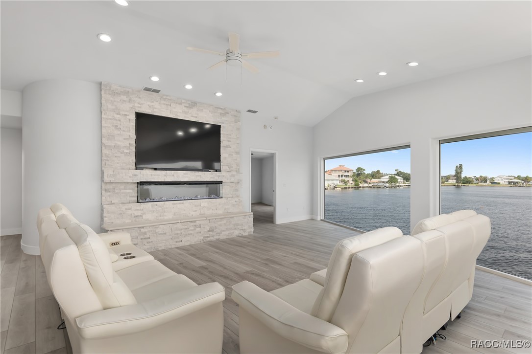 2243 N Kings Cove Point, Crystal River, Florida image 22