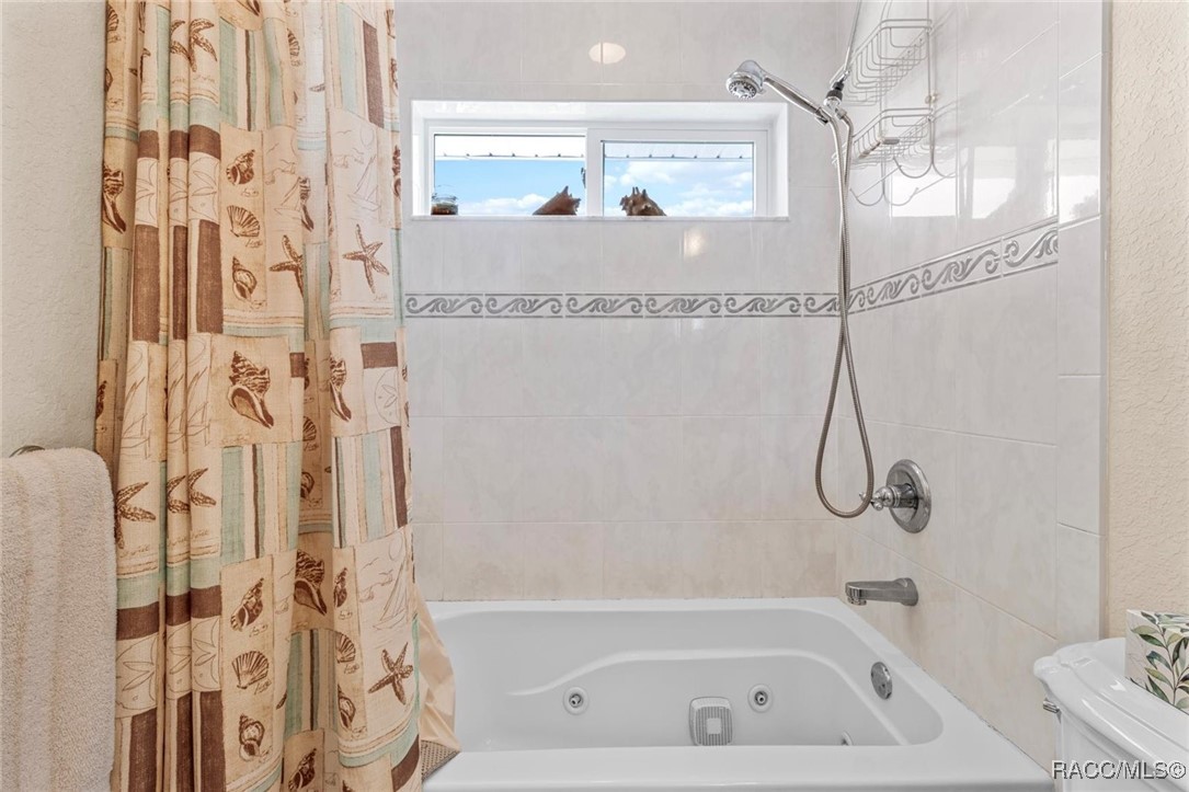 2168 N Watersedge Drive, Crystal River, Florida image 19