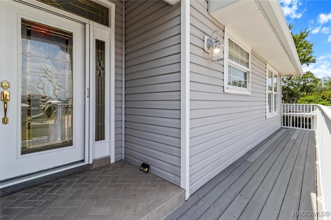 2168 N Watersedge Drive, Crystal River, Florida image 6