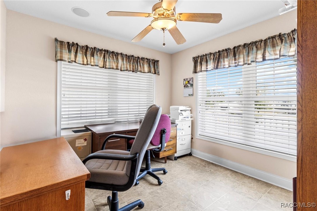2168 N Watersedge Drive, Crystal River, Florida image 30