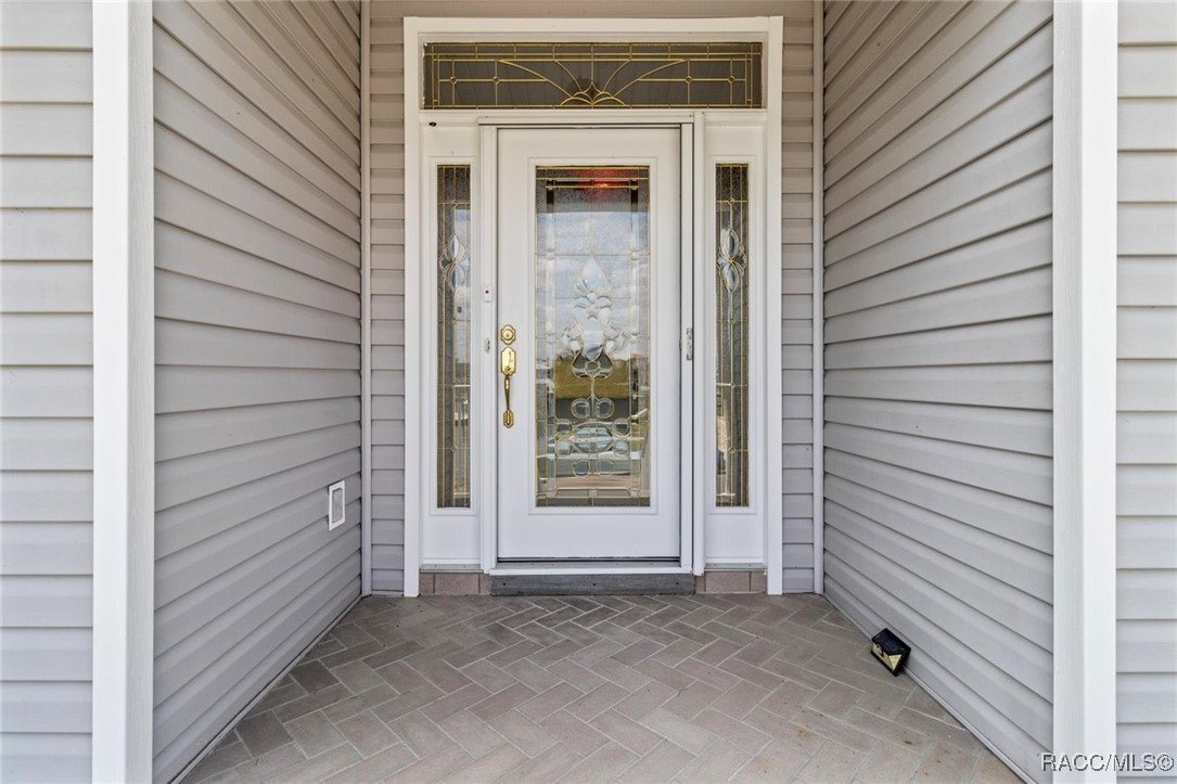 2168 N Watersedge Drive, Crystal River, Florida image 7