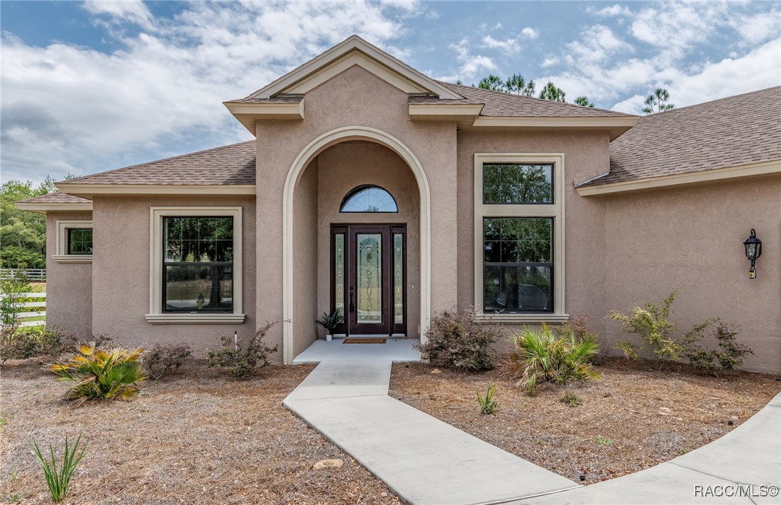 221 S Paladinn Circle