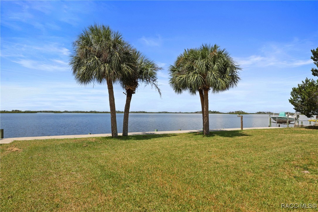 11930 W Bayshore Drive, Crystal River, New York image 13