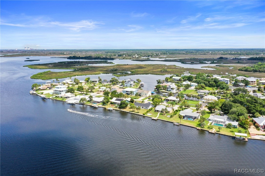 11930 W Bayshore Drive, Crystal River, New York image 9