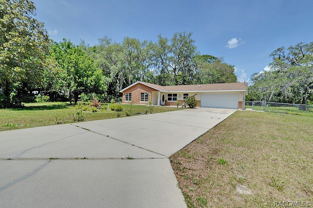 5605 E Jasmine Lane, Inverness, Florida image 1