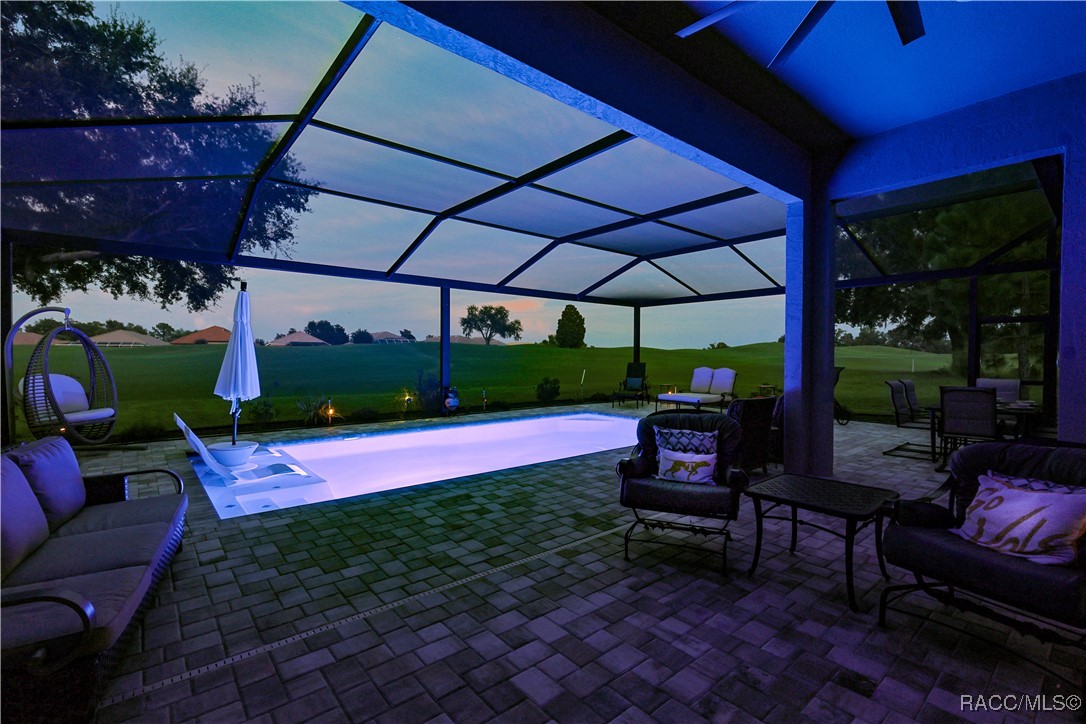 2308 N Peakview Loop
