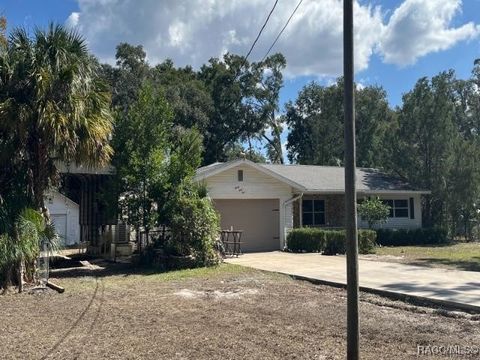 A home in Crystal River