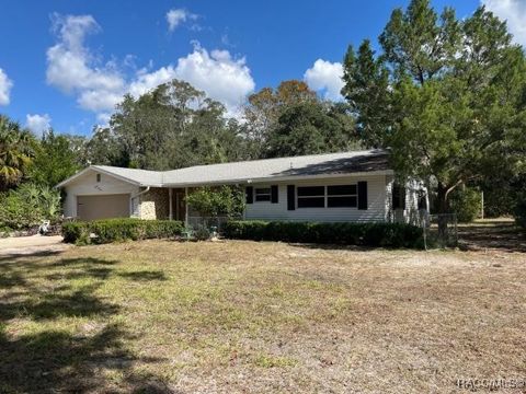 A home in Crystal River