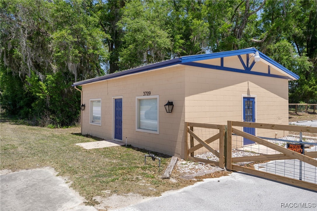 3729 S Lecanto Highway