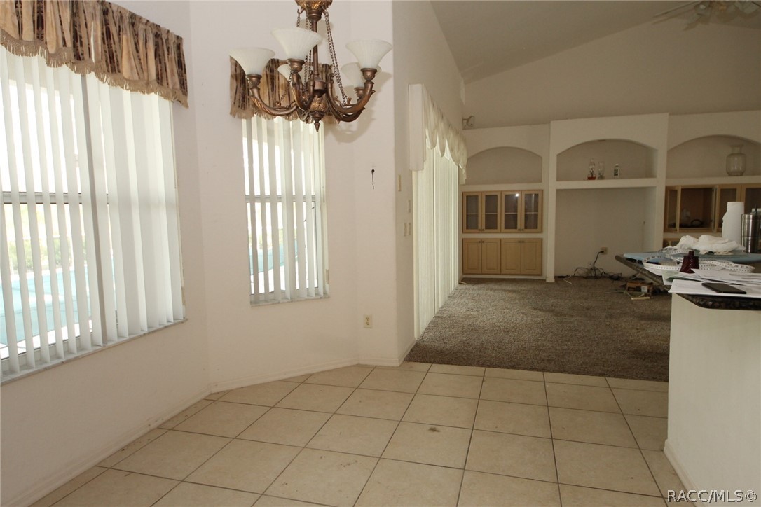 5958 N Sultana Terrace