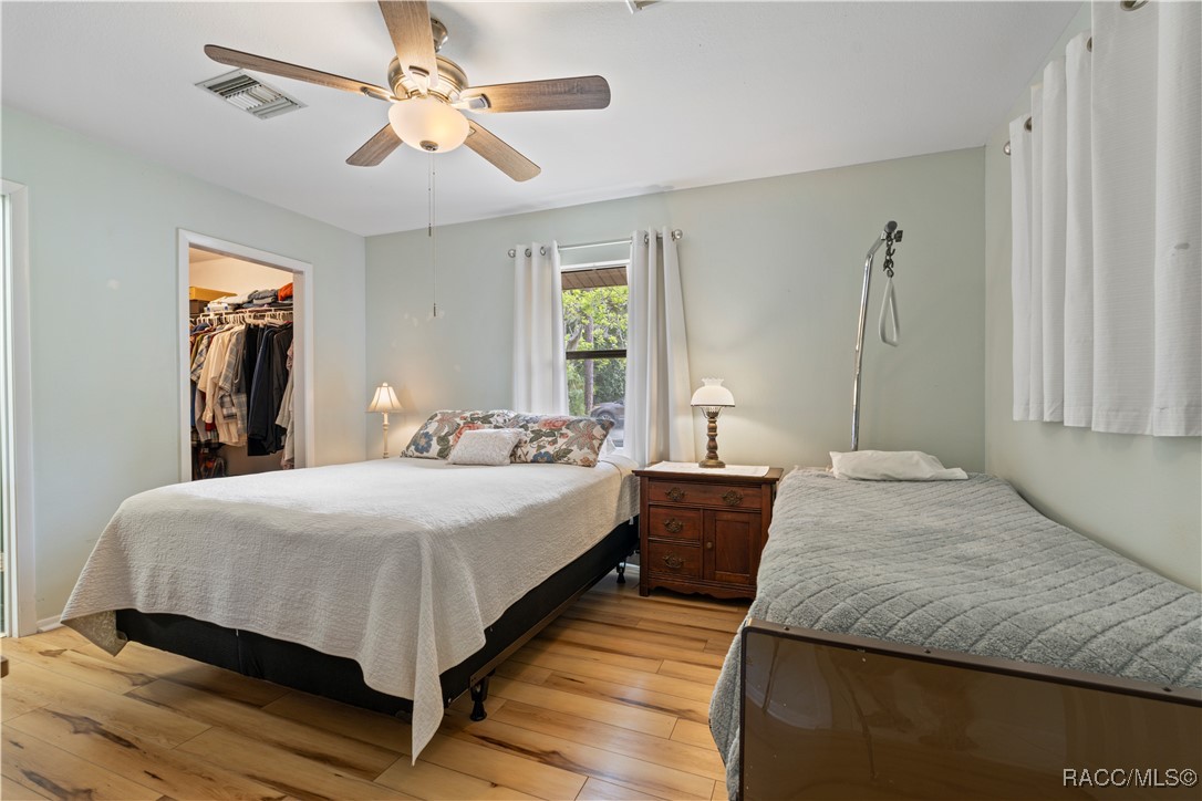5 51st Street, Yankeetown, New York image 16