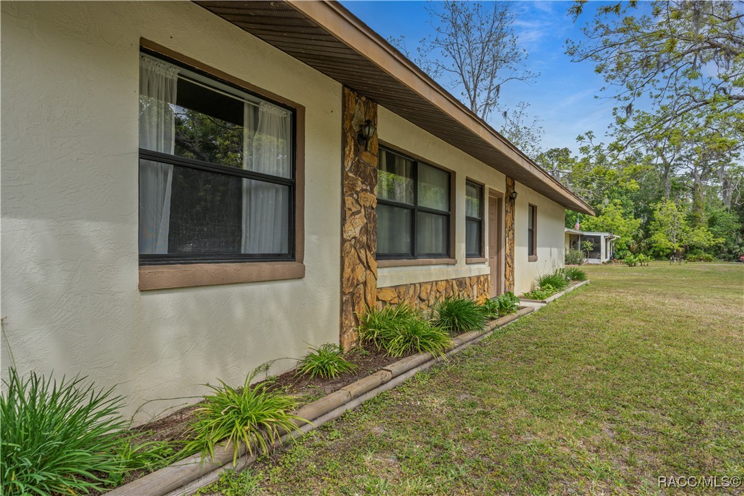 5 51st Street, Yankeetown, New York image 3