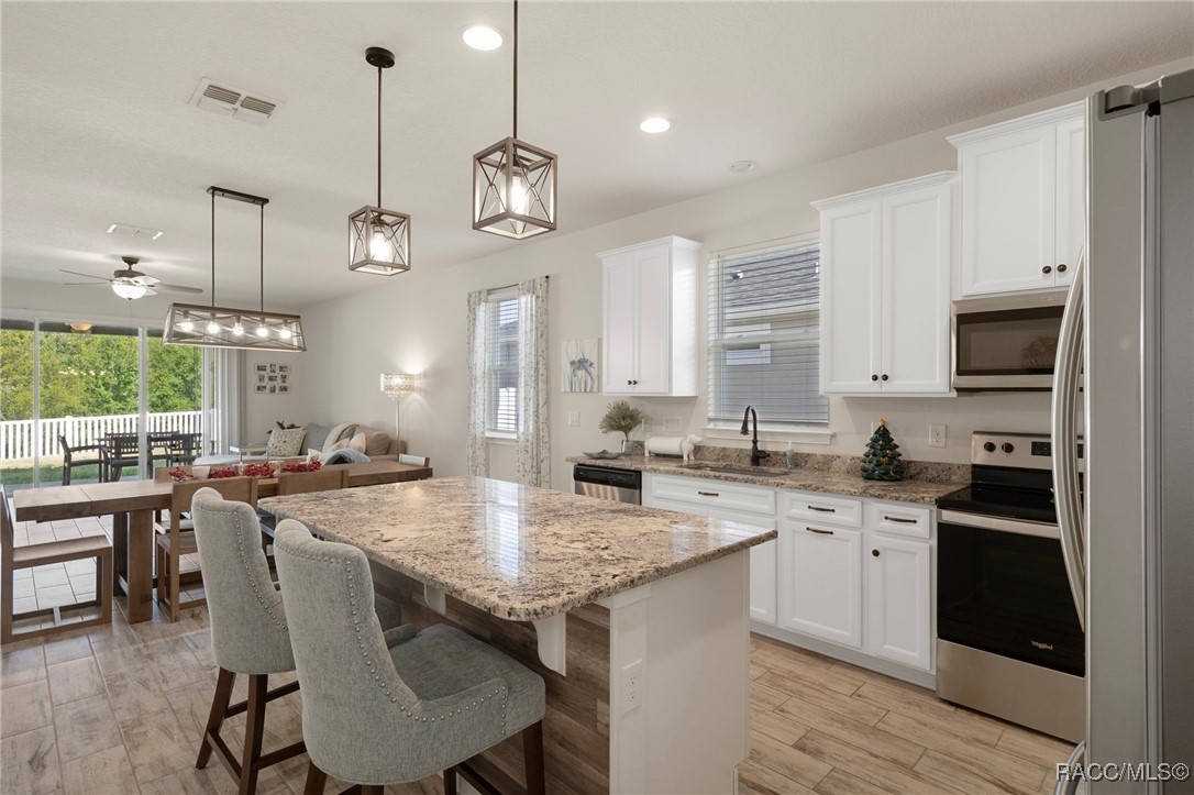12905 Satin Lily Drive, Riverview, New York image 13