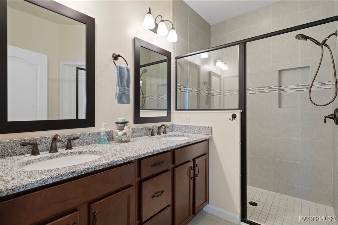 12905 Satin Lily Drive, Riverview, New York image 20
