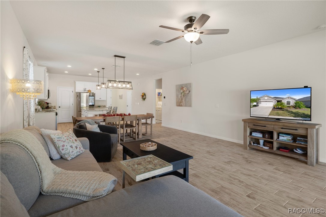 12905 Satin Lily Drive, Riverview, New York image 10