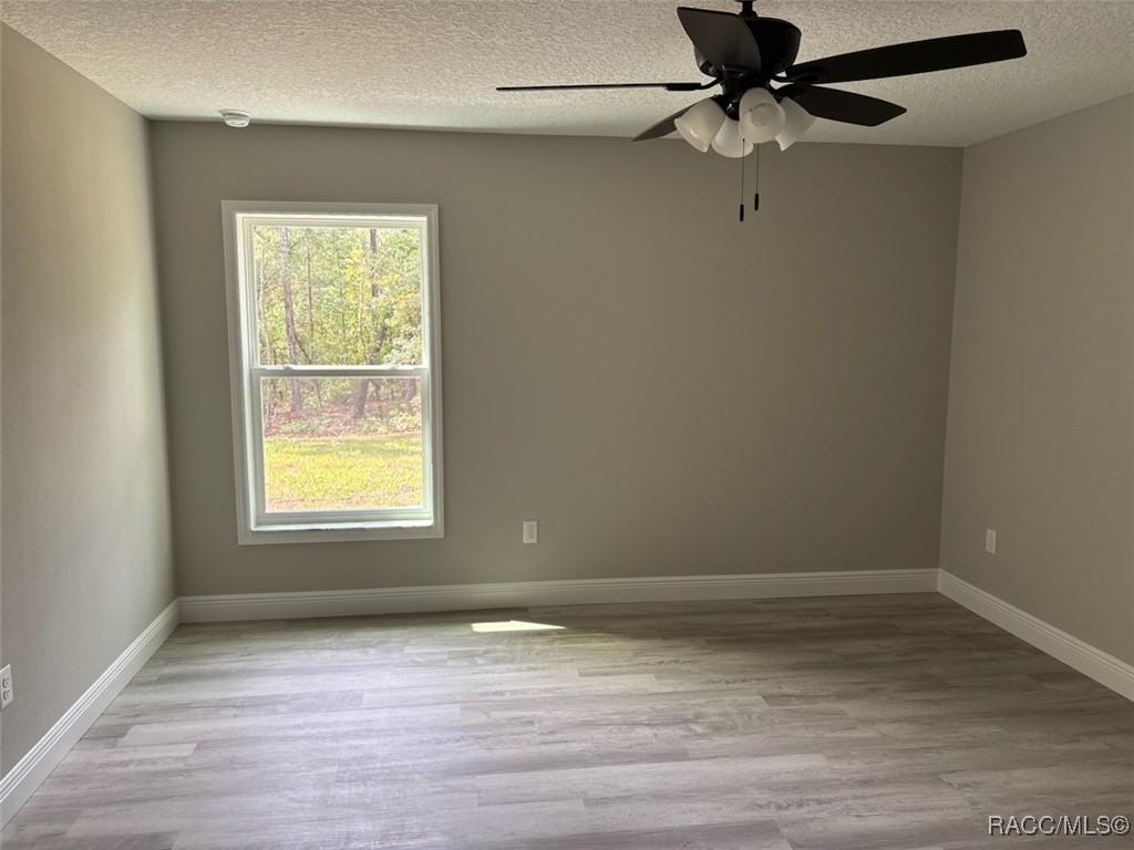 7633 N Keystone Drive, Citrus Springs, New York image 18