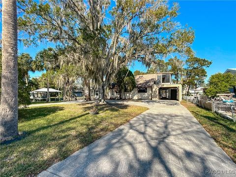 A home in Crystal River