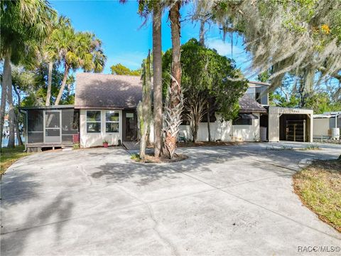 A home in Crystal River