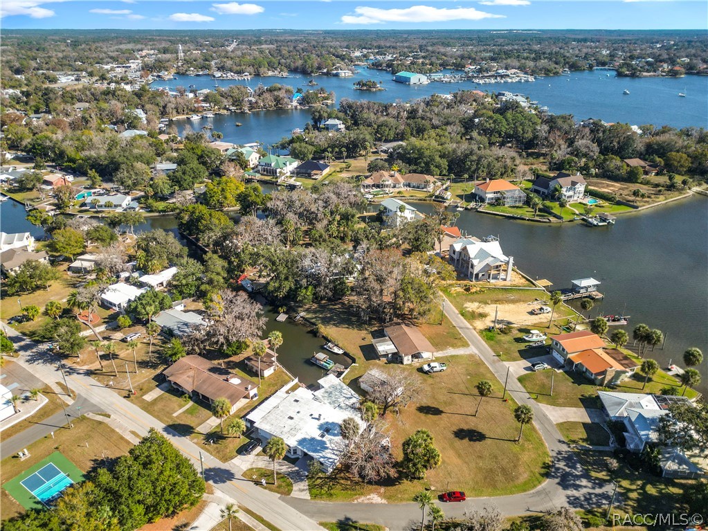 421 NW 14th Place