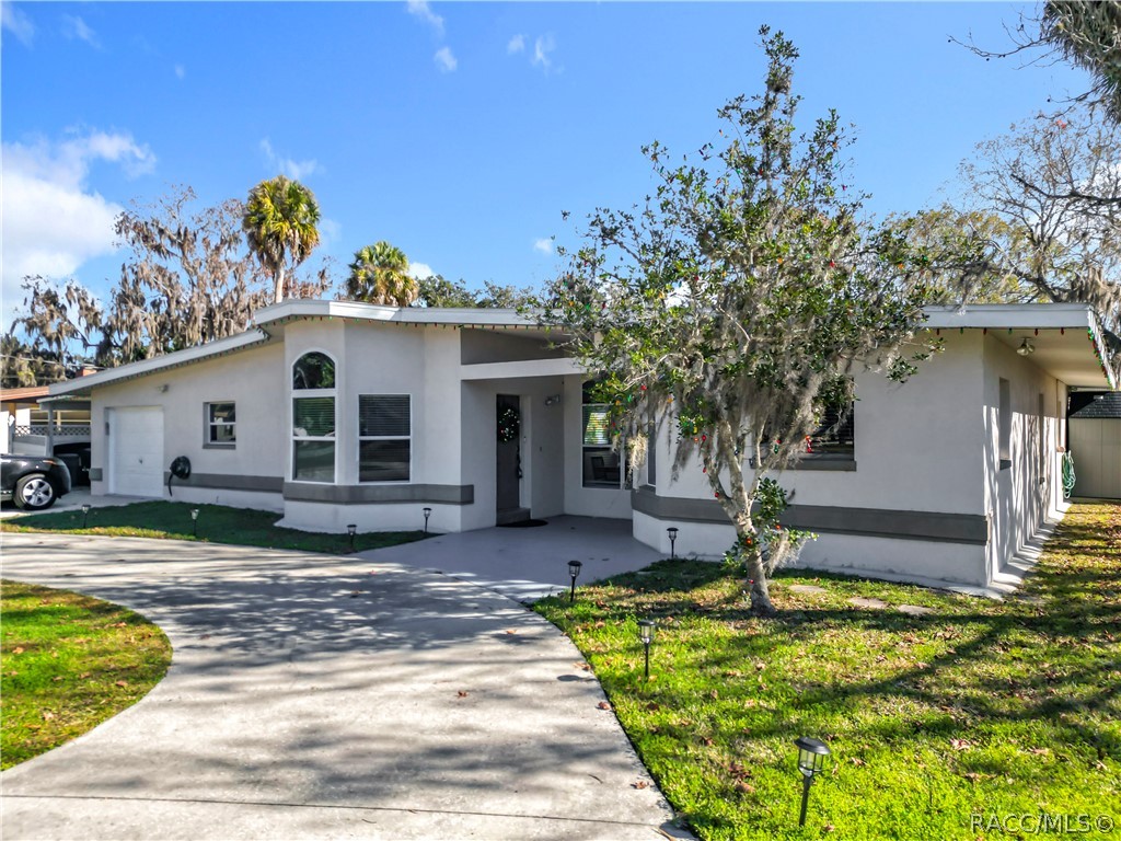 421 NW 14th Place