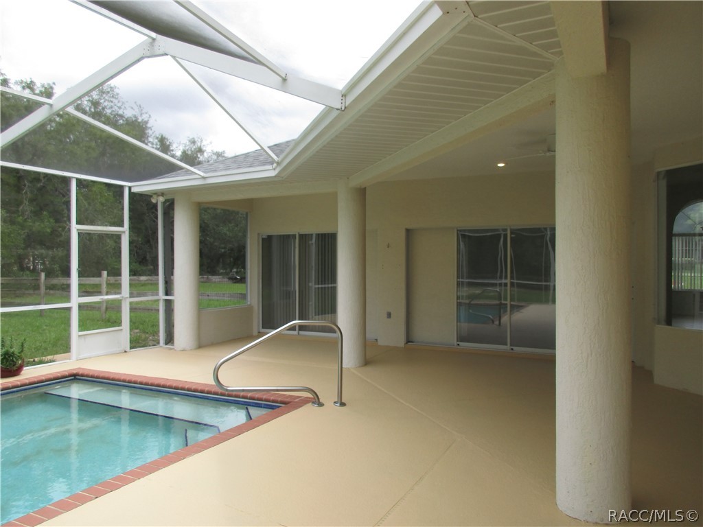 5698 N Lena Drive, Beverly Hills, Florida image 7