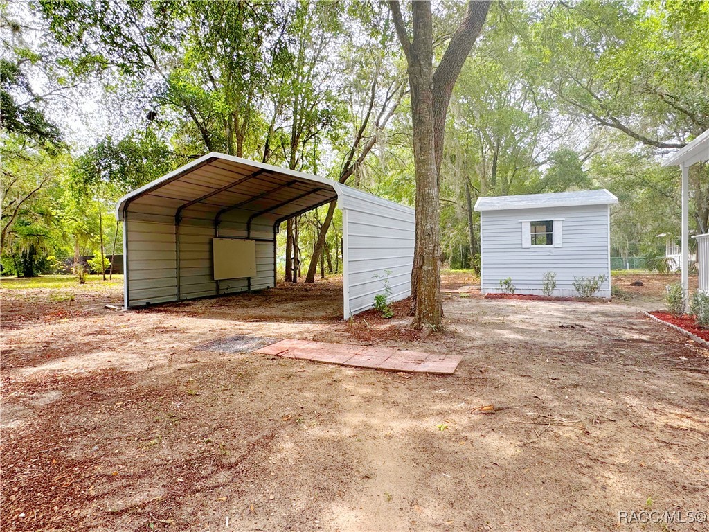 11907 N Care Point, Dunnellon, New York image 39