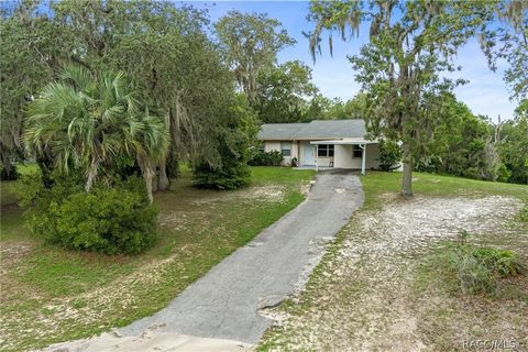 A home in Dunnellon