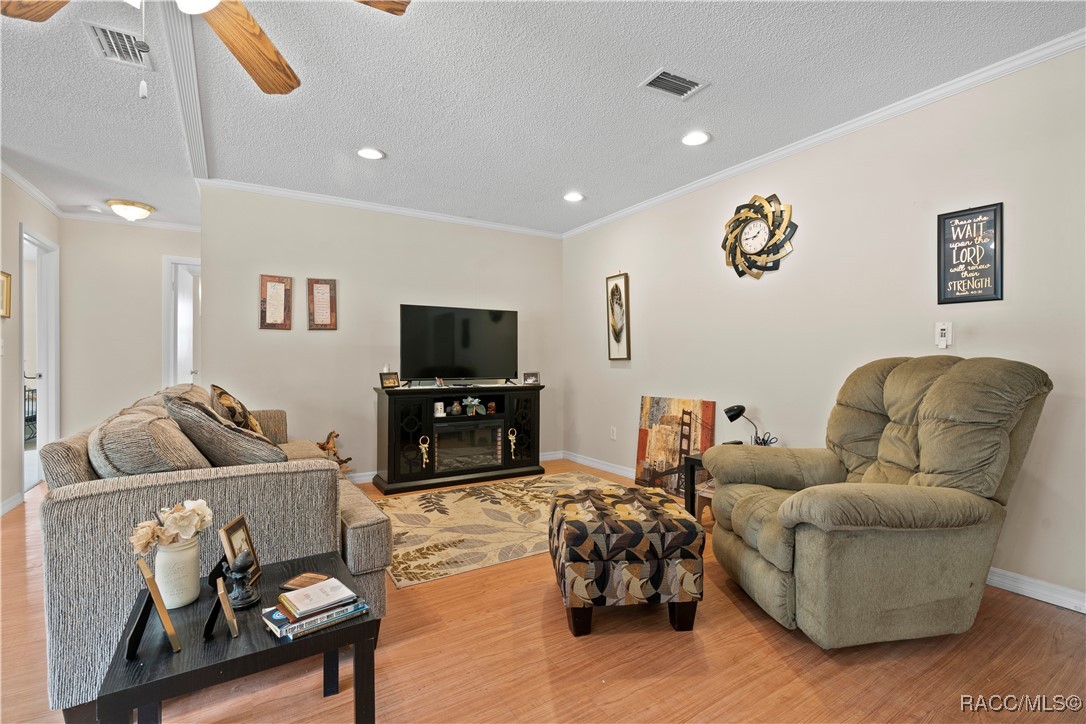 4624 S Major Terrace #C, Inverness, New York image 7