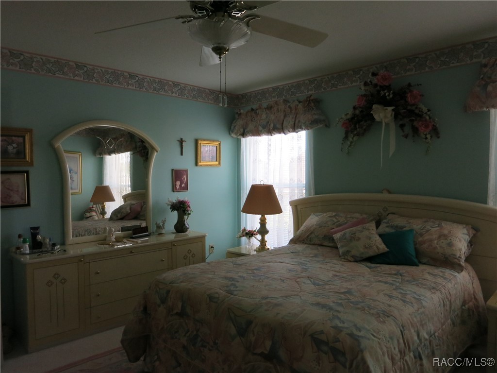4190 N Stewart Way, Beverly Hills, New York image 24