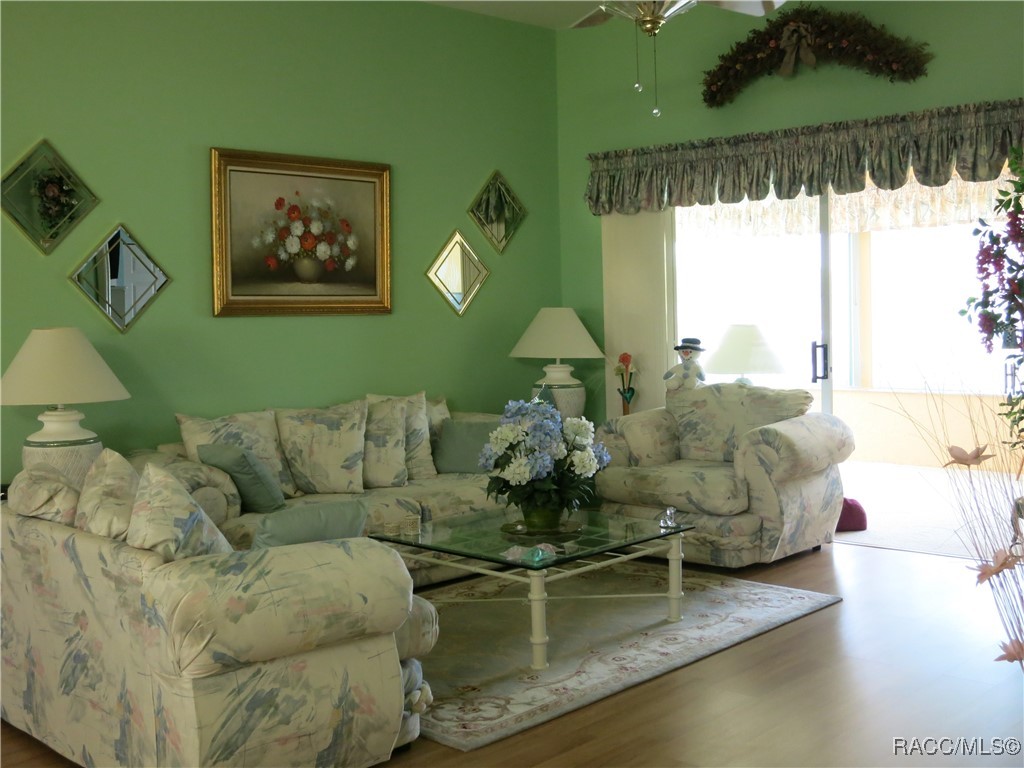 4190 N Stewart Way, Beverly Hills, New York image 4
