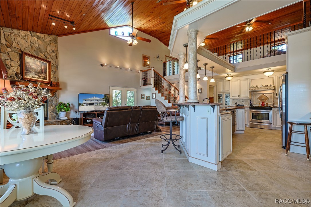 1740 NW 20th Avenue, Crystal River, Florida image 9