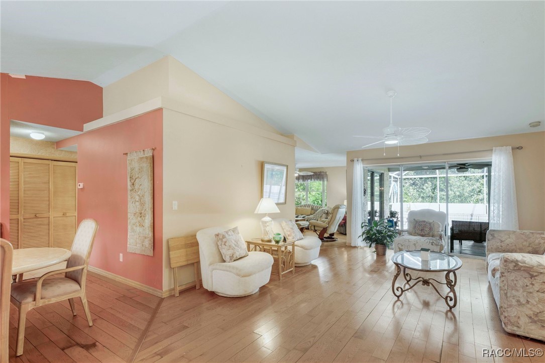 8389 N Titleist Drive, Citrus Springs, Florida image 7