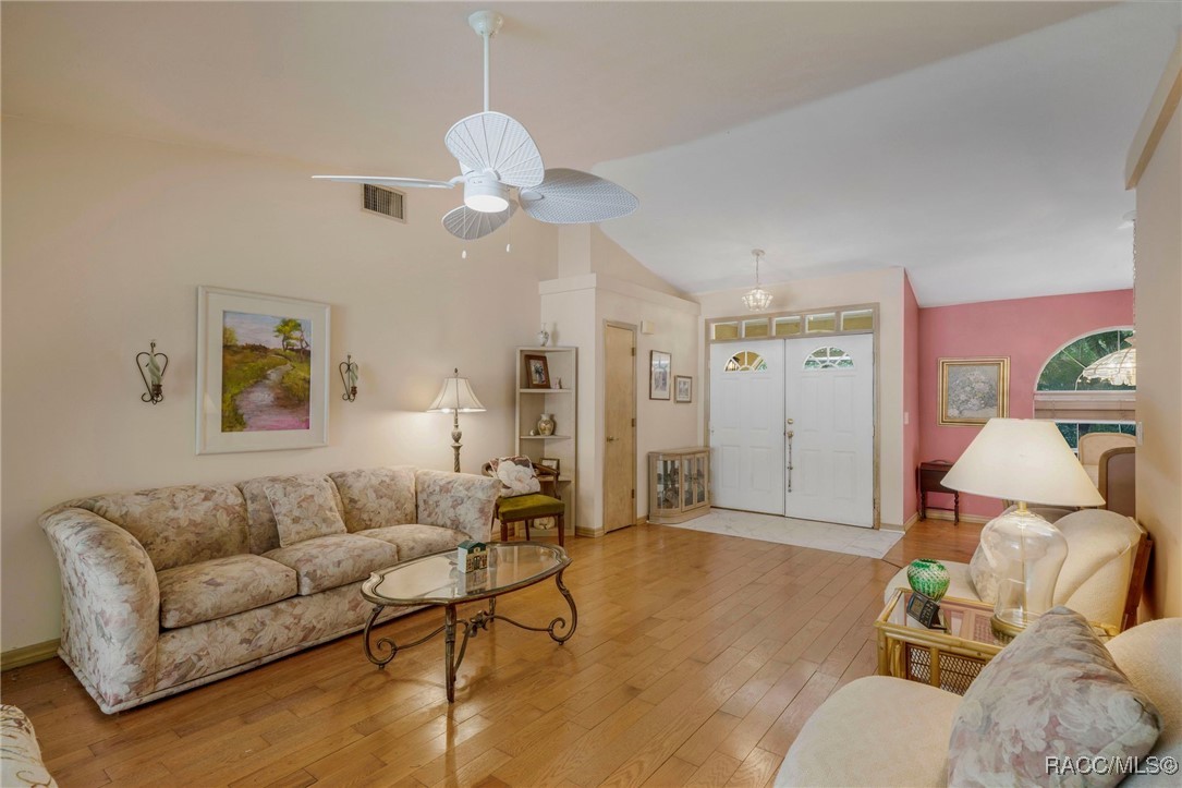 8389 N Titleist Drive, Citrus Springs, Florida image 9