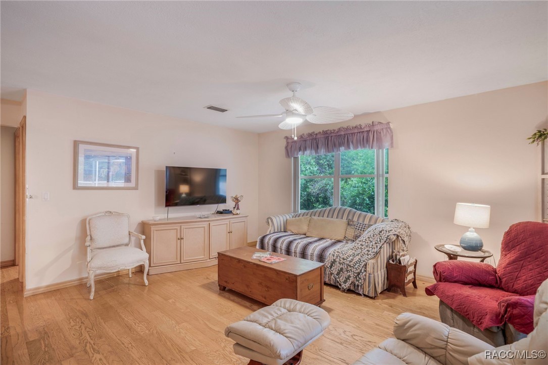 8389 N Titleist Drive, Citrus Springs, Florida image 12