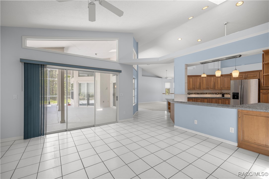 5725 N Durango Terrace, Beverly Hills, New York image 11