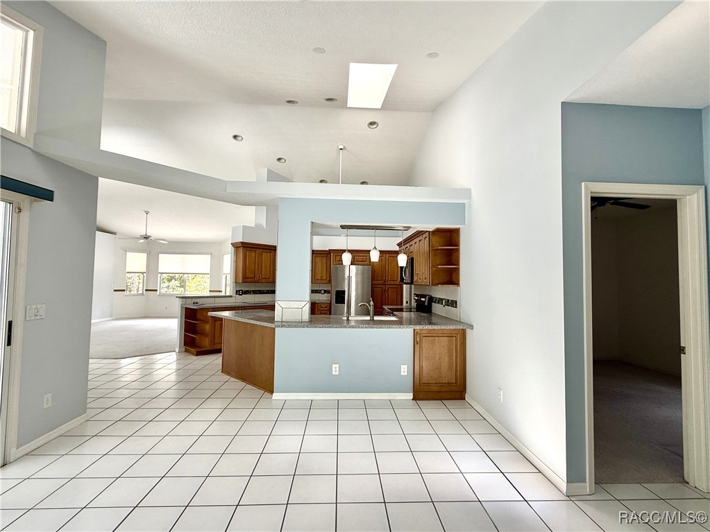 5725 N Durango Terrace, Beverly Hills, New York image 15