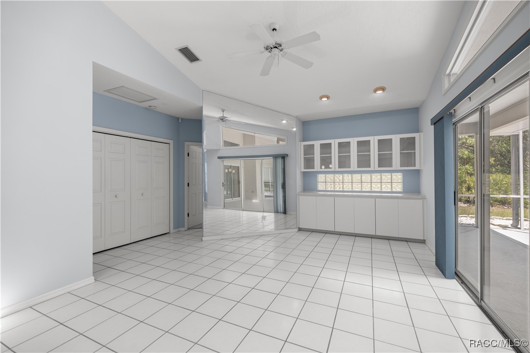 5725 N Durango Terrace, Beverly Hills, New York image 16