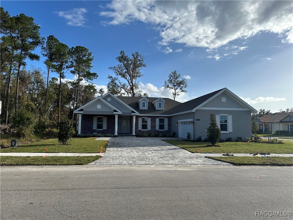 19364 Sheltered Hill Drive, Brooksville, Florida image 2