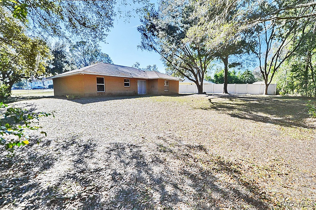 2406 Ranchland Street, Inverness, Florida image 31