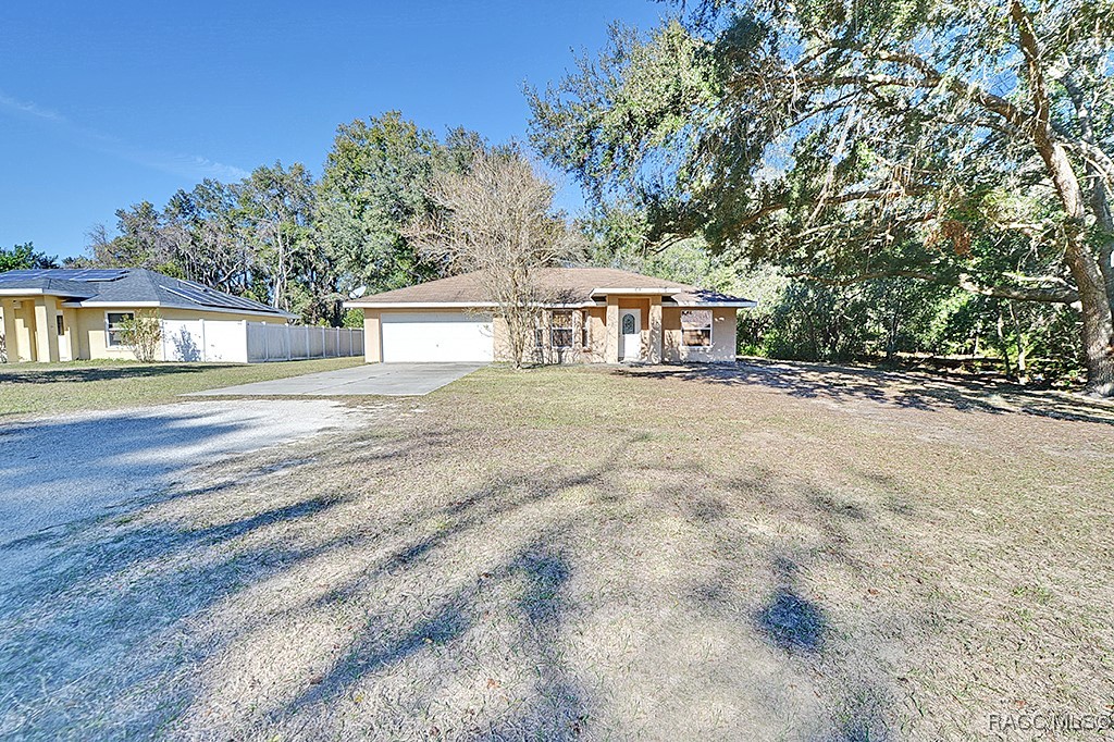 2406 Ranchland Street, Inverness, Florida image 1