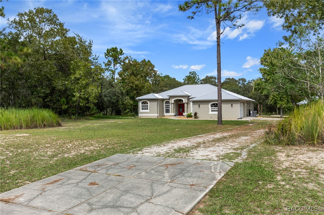 4827 N Capistrano Loop