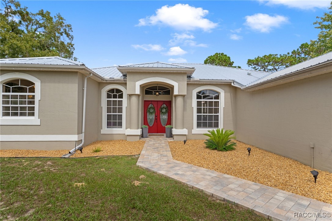 4827 N Capistrano Loop