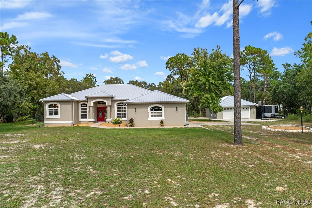 4827 N Capistrano Loop