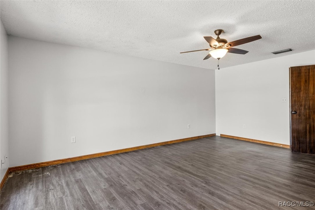 5477 S Burr Terrace, Inverness, New York image 35
